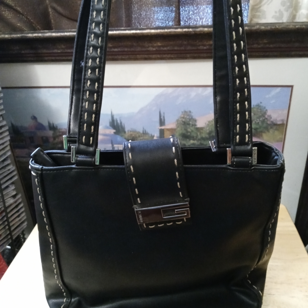 👜GUESS VINTAGE LEATHER POCKET BOOK - Picture 10 of 16